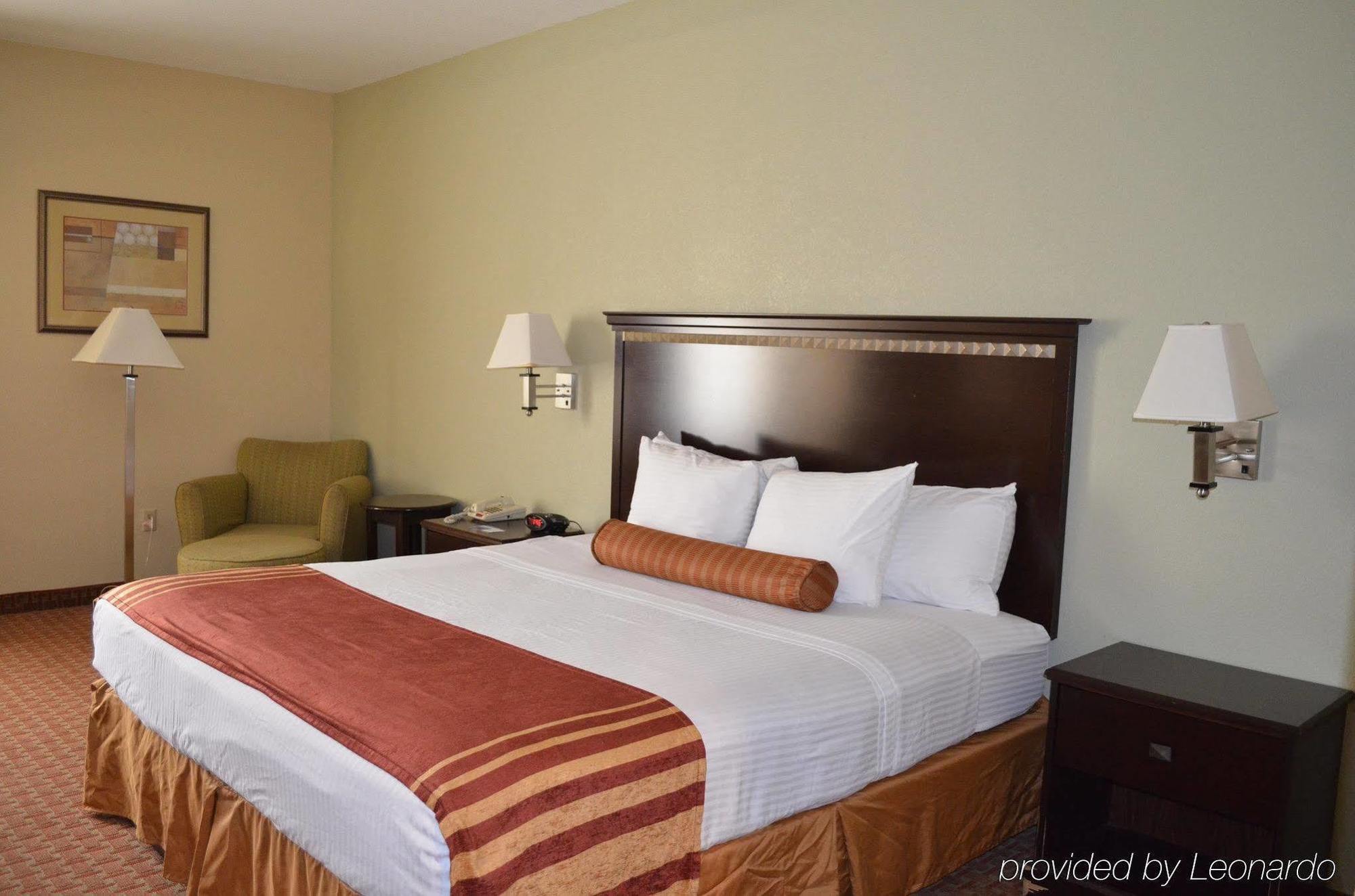 Best Western Plus North Houston Inn & Suites Экстерьер фото